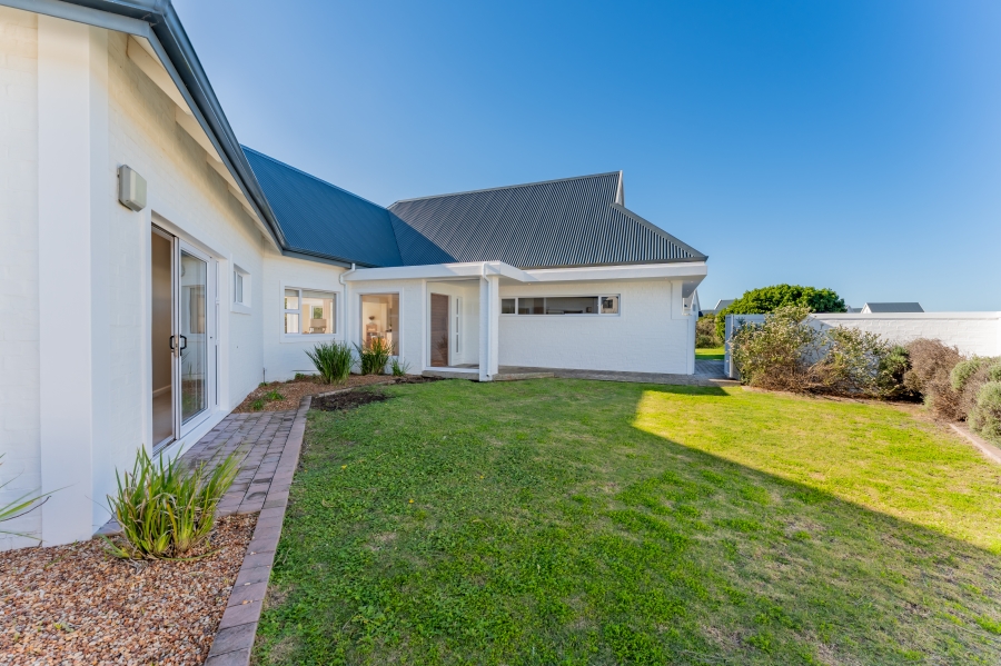 4 Bedroom Property for Sale in St Francis Links Eastern Cape